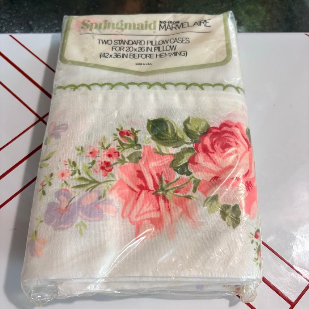 Vintage Springmaid Marvelaire Floral Pillowcases NOS Pink Roses Set of 2